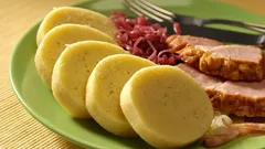 Najčastejšie chyby pri varení zemiakových knedlí a ako sa im vyhnúť